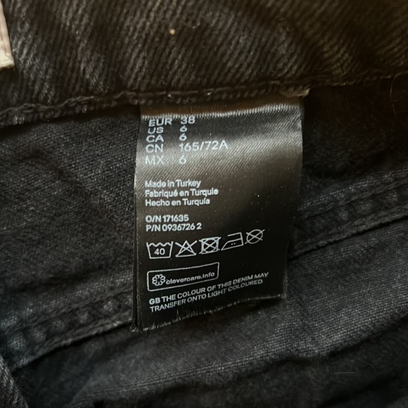 black high rise mom jeans - Picture 2 of 3